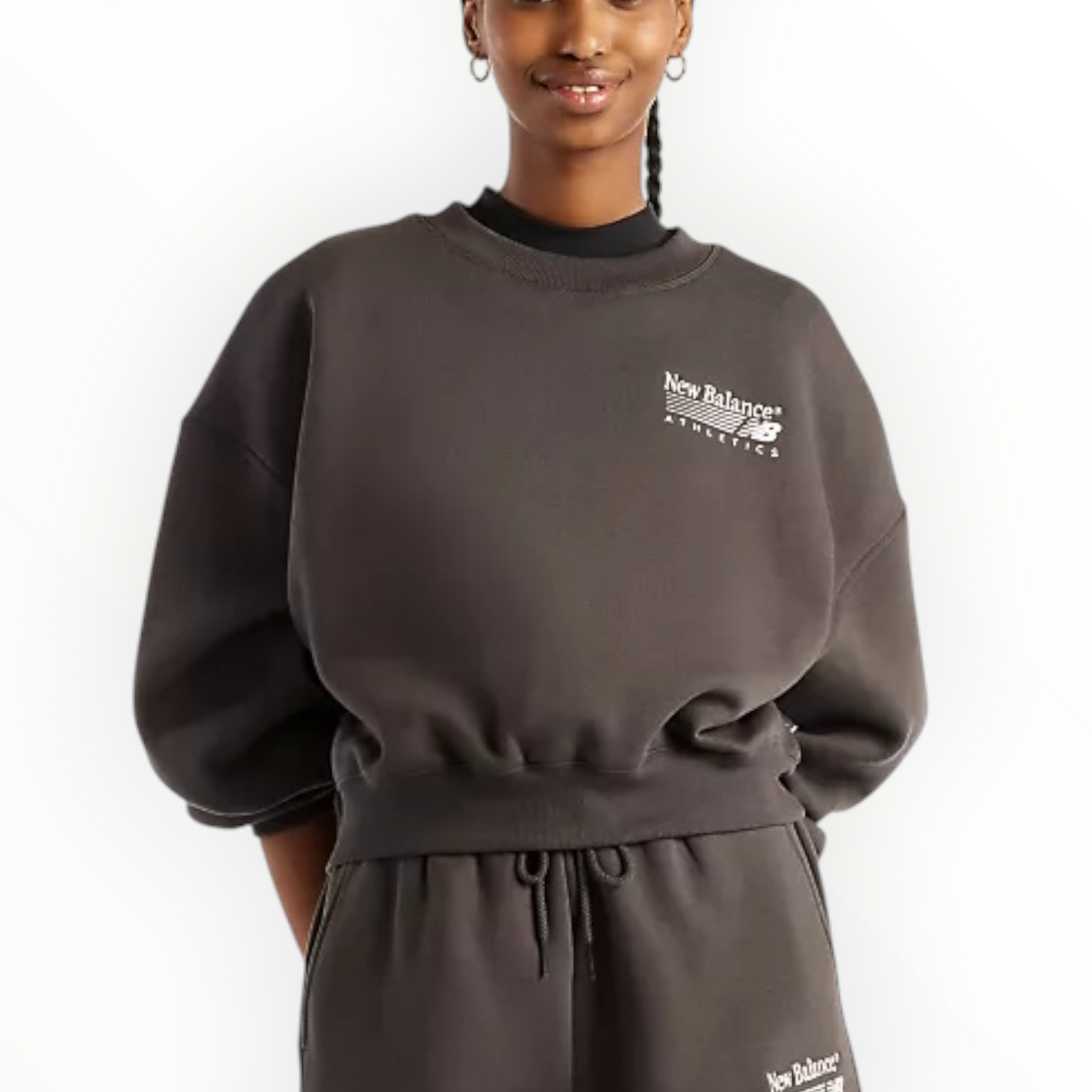 NEW BALANCE W’s TRACKSIDE CREWNECK