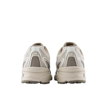 Carica l'immagine nel visualizzatore di Gallery, NEW BALANCE U740AS2