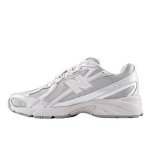 Carica l'immagine nel visualizzatore di Gallery, NEW BALANCE U7405I7