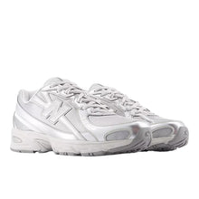 Carica l'immagine nel visualizzatore di Gallery, NEW BALANCE U7405I7