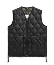 Carica l'immagine nel visualizzatore di Gallery, TAION VNECK DOWN MILITARY VEST