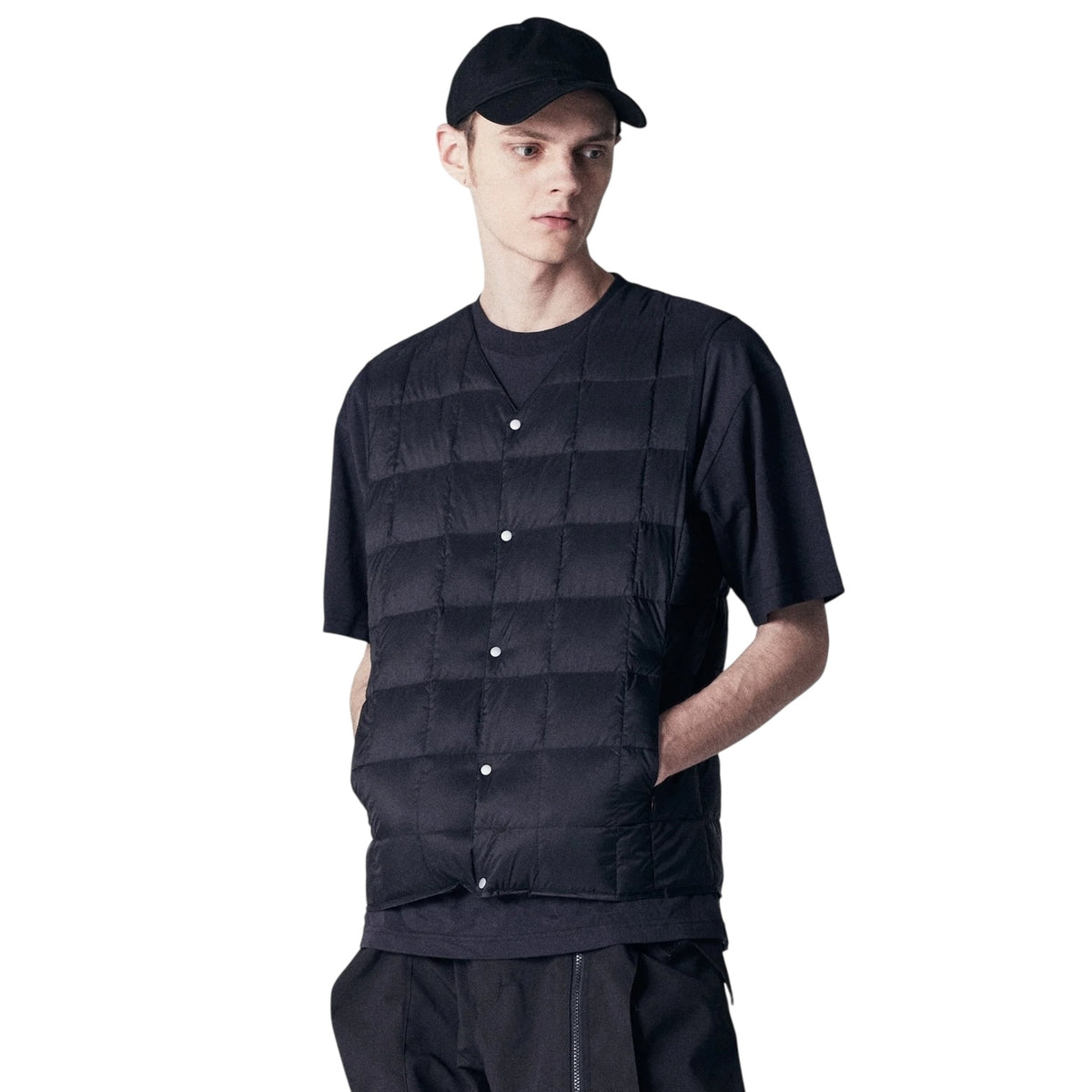 TAION 001 BASIC LINE V NECK VEST