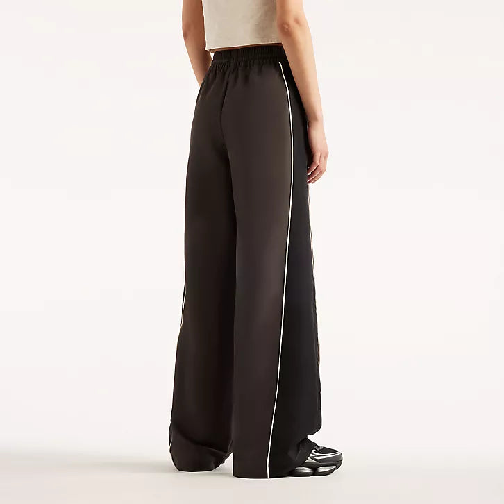 NEW BALANCE WOVEN TRACKSIDE PANT