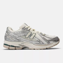 Carica l&#39;immagine nel visualizzatore di Gallery, NEW BALANCE M1906REE
