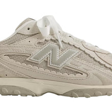 Carica l'immagine nel visualizzatore di Gallery, NEW BALANCE 204L
