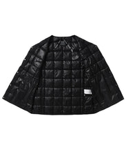 Carica l&#39;immagine nel visualizzatore di Gallery, TAION 001 DOWN VEST V NECK - BOTTON

