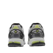 Carica l'immagine nel visualizzatore di Gallery, NEW BALANCE U1906 52H
