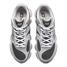 Carica l'immagine nel visualizzatore di Gallery, NEW BALANCE 2000 ABZORB
