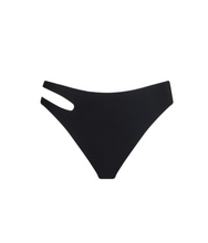 Carica l&#39;immagine nel visualizzatore di Gallery, Slip a V  cut out
