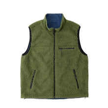 Carica l&#39;immagine nel visualizzatore di Gallery, GRAMICCI REVERSE SHERPA VEST
