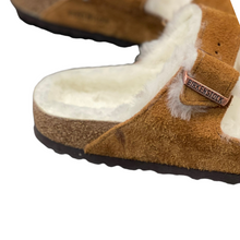 Carica l&#39;immagine nel visualizzatore di Gallery, BIRKENSTOCK ARIZONA SHEARLING MINK
