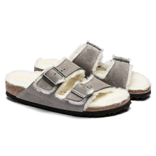 Carica l&#39;immagine nel visualizzatore di Gallery, BIRKENSTOCK ARIZONA SHEARLING MINK
